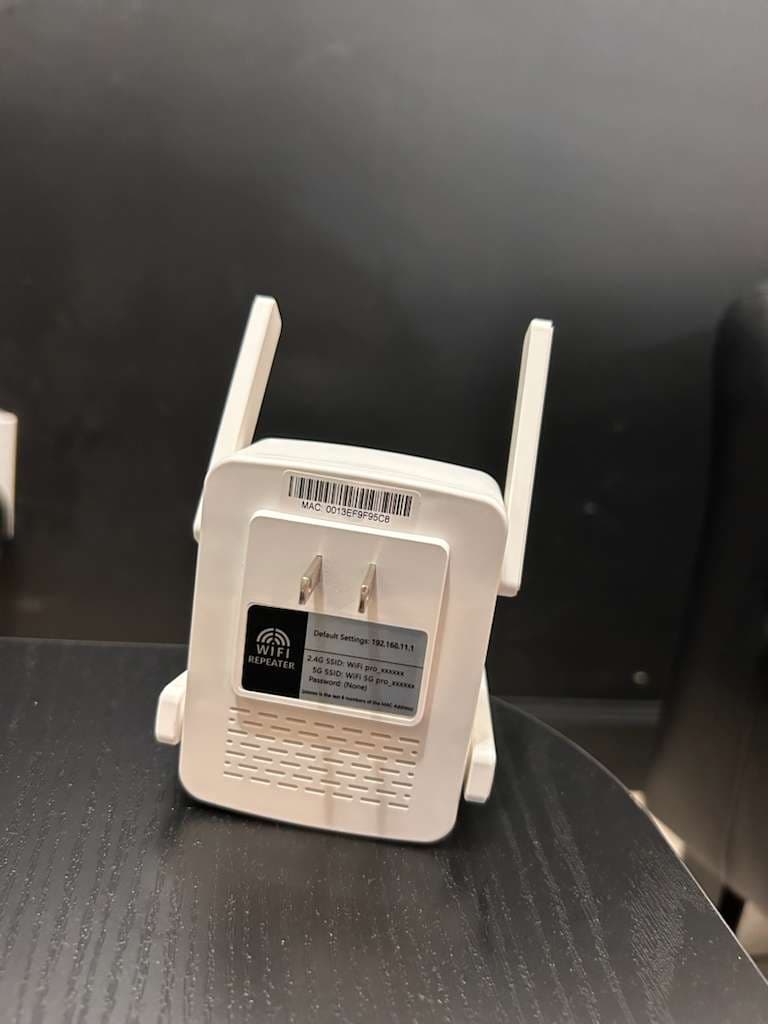 1200M WiFi Extender, Dual Band 5G/2.4GHz, 360° with 4 Antennas Full Coverage WiFi Signal Enhancer, Wireless WiFi Signal Amplifier (Unable to Recognize passwords with Special Characters)