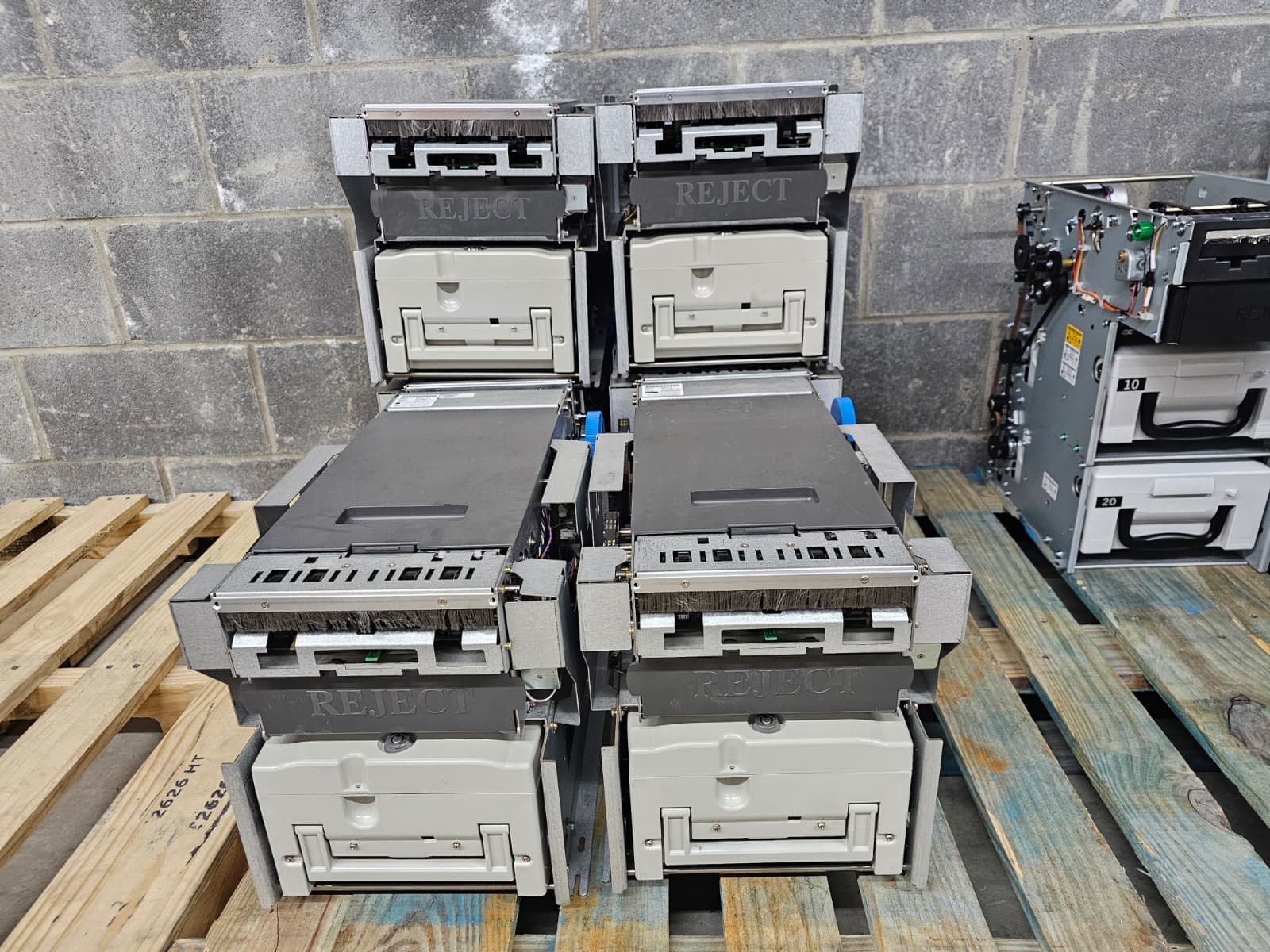 Genmega 2,000-Note Dispenser with Cassette (P/N 15111893-1 & 141170011)